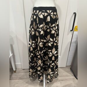 Anthropologie Floral Appliqué Skirt Size 8 NWT